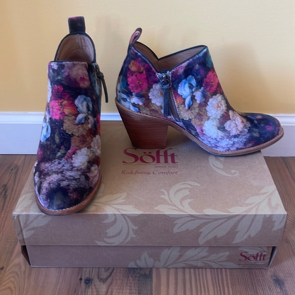 Sofft brand booties. Size 7